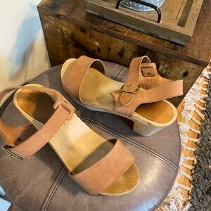 Bryr Rachel Heeled Sandals - Rose Dust color